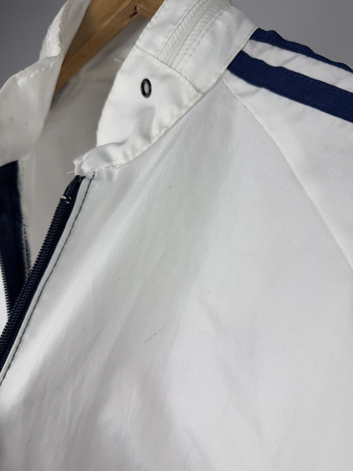 Adidas 80s retro Vintage Adidas Trefoil Track Jacket Red White Blue Size US L / EU 52-54 / 3 - 12 Thumbnail