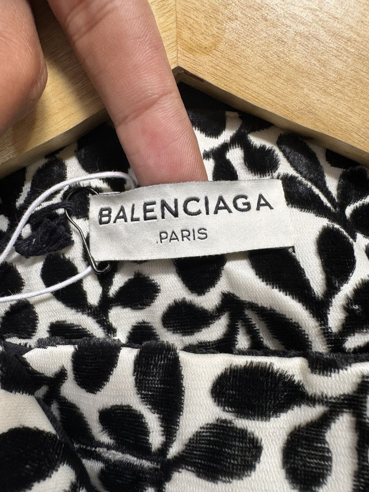 Balenciaga BALENCIAGA VELVET PATTERN COAT 🔥ULTRA RARE🔥 Size M / US 6-8 / IT 42-44 - 7 Thumbnail