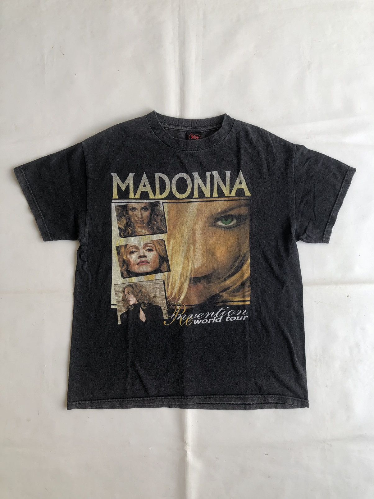Band Tees × Japanese Brand 00s Madonna Word Tour Tshirt Tee Size US M / EU 48-50 / 2 - 1 Thumbnail