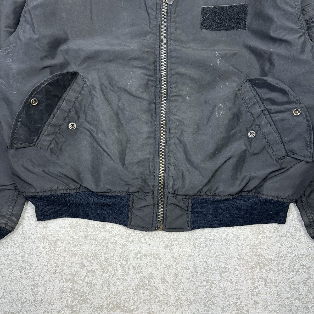 Avirex 🔥Distressed🔥Vintage Avirex Flyer’s Man Intermediate MA-1 Size US XL / EU 56 / 4 - 7 Thumbnail