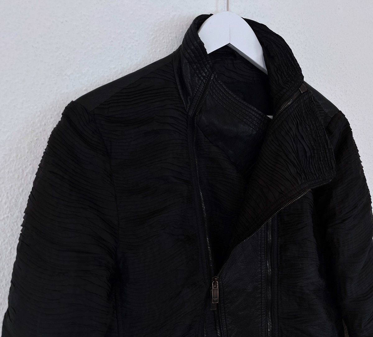 Armani × Emporio Armani × Giorgio Armani SS2011 Emporio Armani Plisse Hybrid 2-Zip Leather Jacket Size US M / EU 48-50 / 2 - 9 Thumbnail