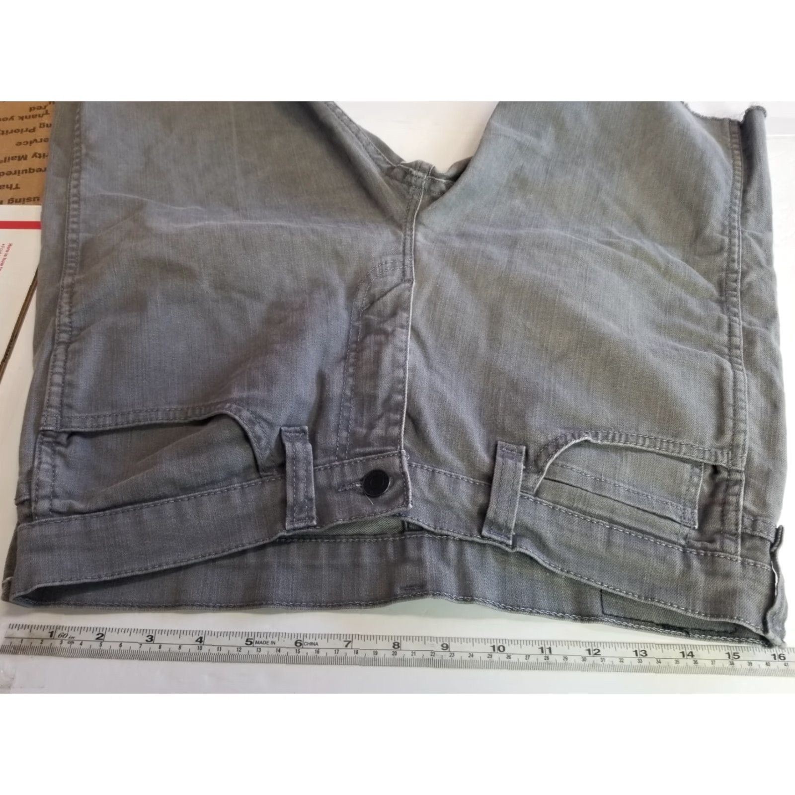 Vintage Levi’s 513 Cut Off Shorts Gray Mens Size 32 Bermuda Denim Cotton Flat Front Casual Regular 8in Inseam Pockets Shorts Mens Size US 32 / EU 48 - 3 Thumbnail