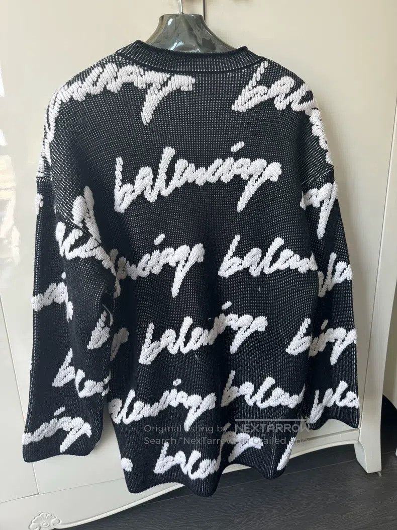 Balenciaga Balenciaga Logo Sweater, Size S Size US S / EU 44-46 / 1 - 2 Thumbnail