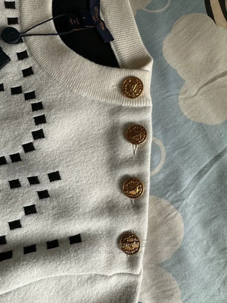 Louis Vuitton Louis Vuitton SS23 LV Monogrammed Long Sleeve Sweater Size US L / EU 52-54 / 3 - 6 Thumbnail