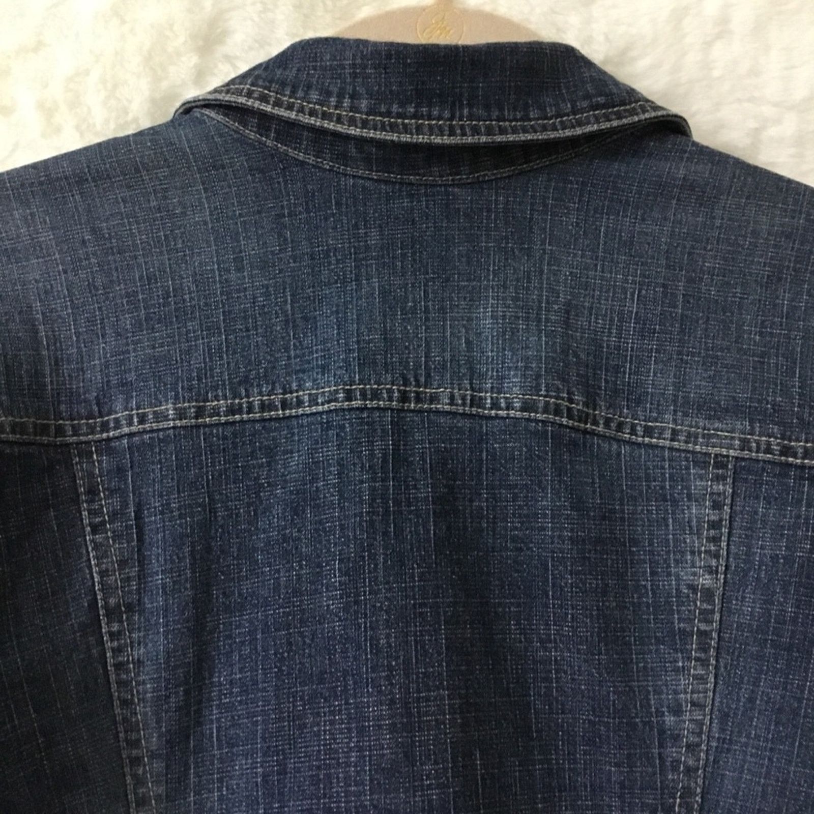 Bcbgmaxazria BCBGMaxAzria Jeans Cropped Jean Jacket Size XS / US 0-2 / IT 36-38 - 15 Thumbnail