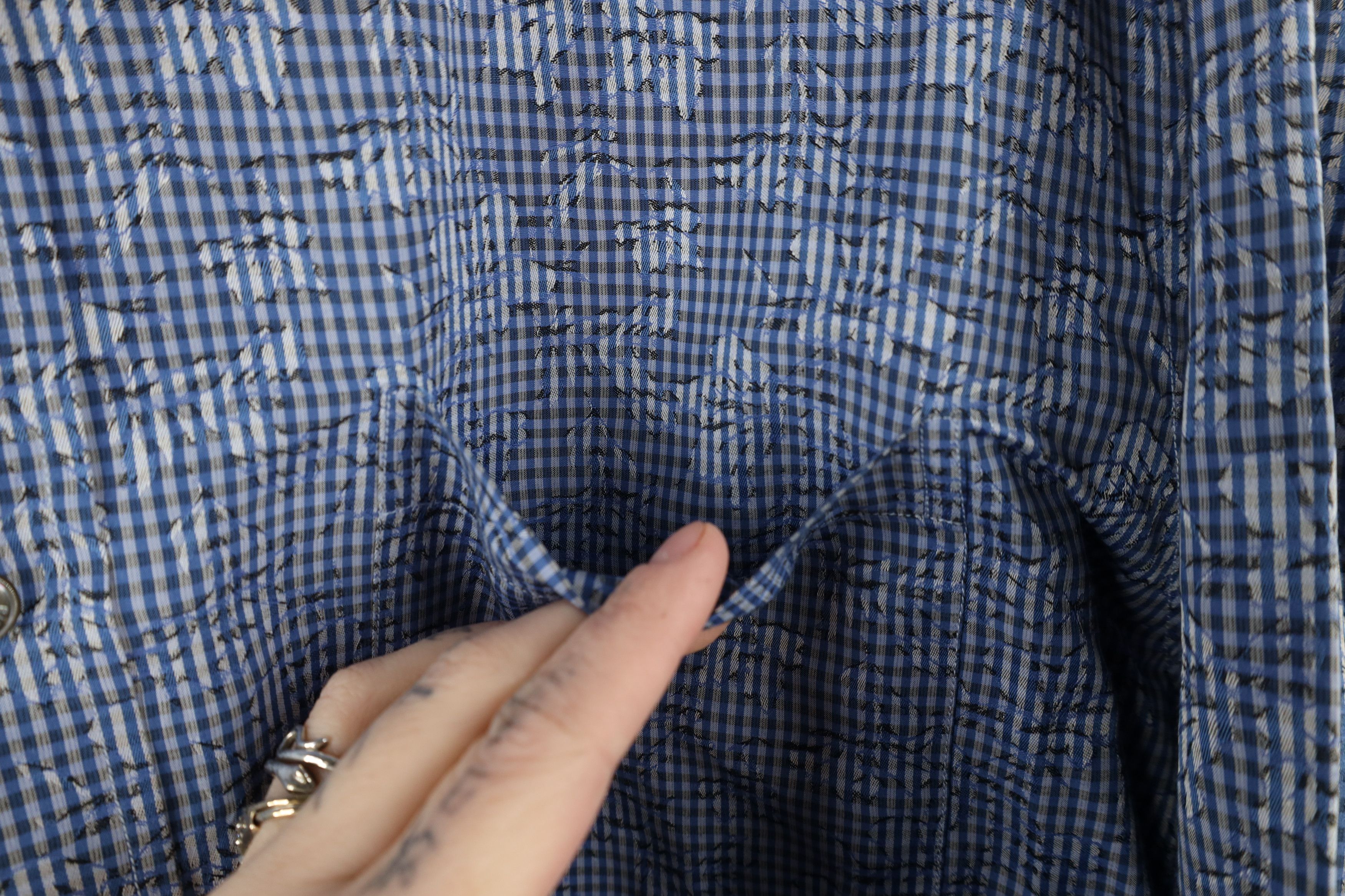 Vintage Bugatchi Uomo Fit Striped Flower Collared Button Shirt Blue Size US XL / EU 56 / 4 - 4 Thumbnail