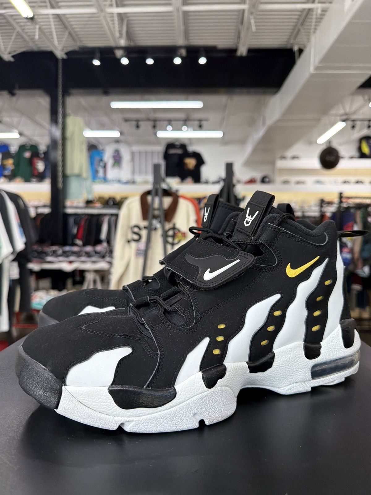 Nike Nike Air DT Max 96 Black White Size 10.5 (2024) Size US 10.5 / EU 43-44 - 1 Thumbnail