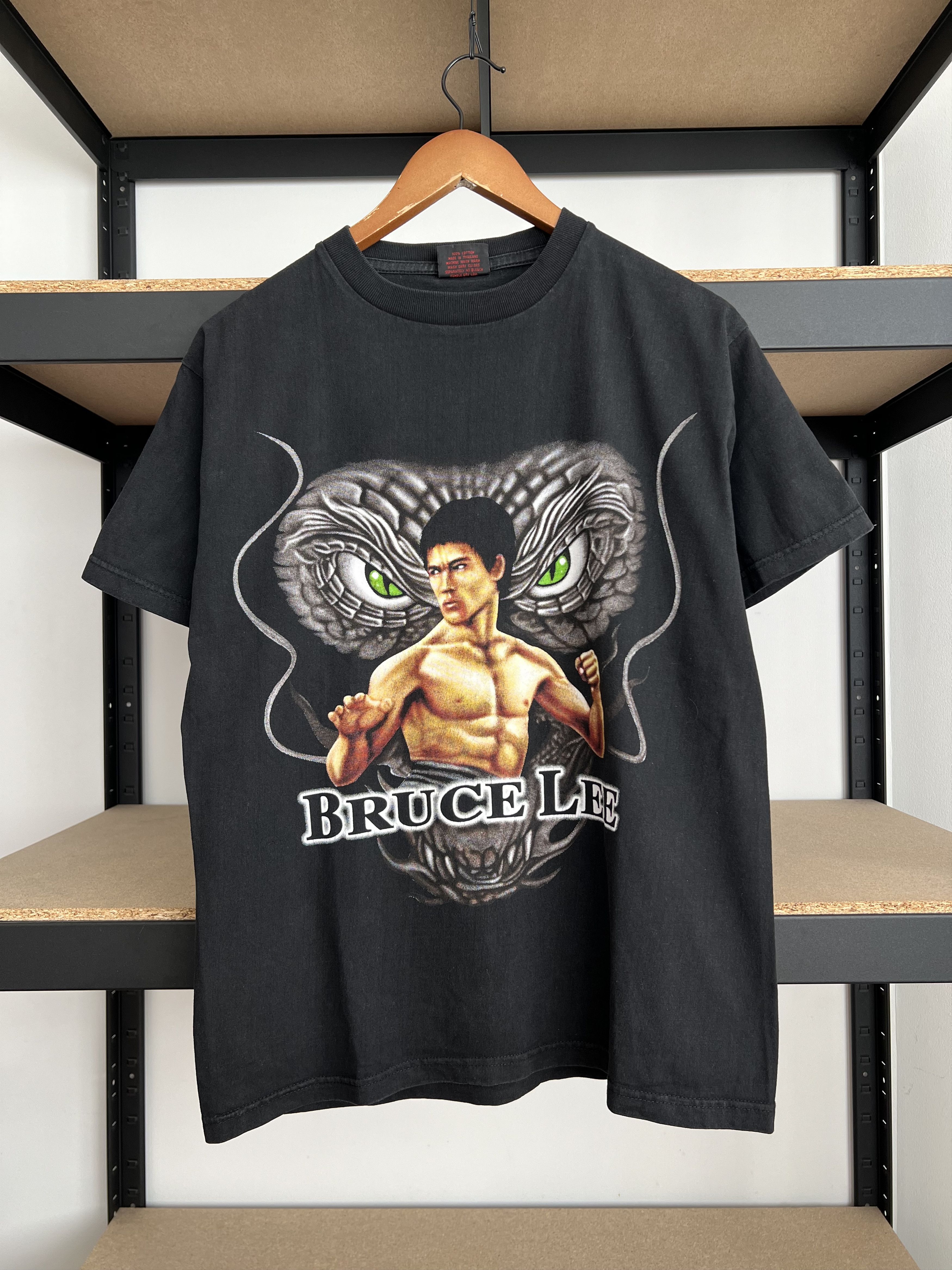 Vintage Vintage 90s Bruce Lee Dragon Movie Actor Black T-shirt Size US M / EU 48-50 / 2 - 1 Thumbnail