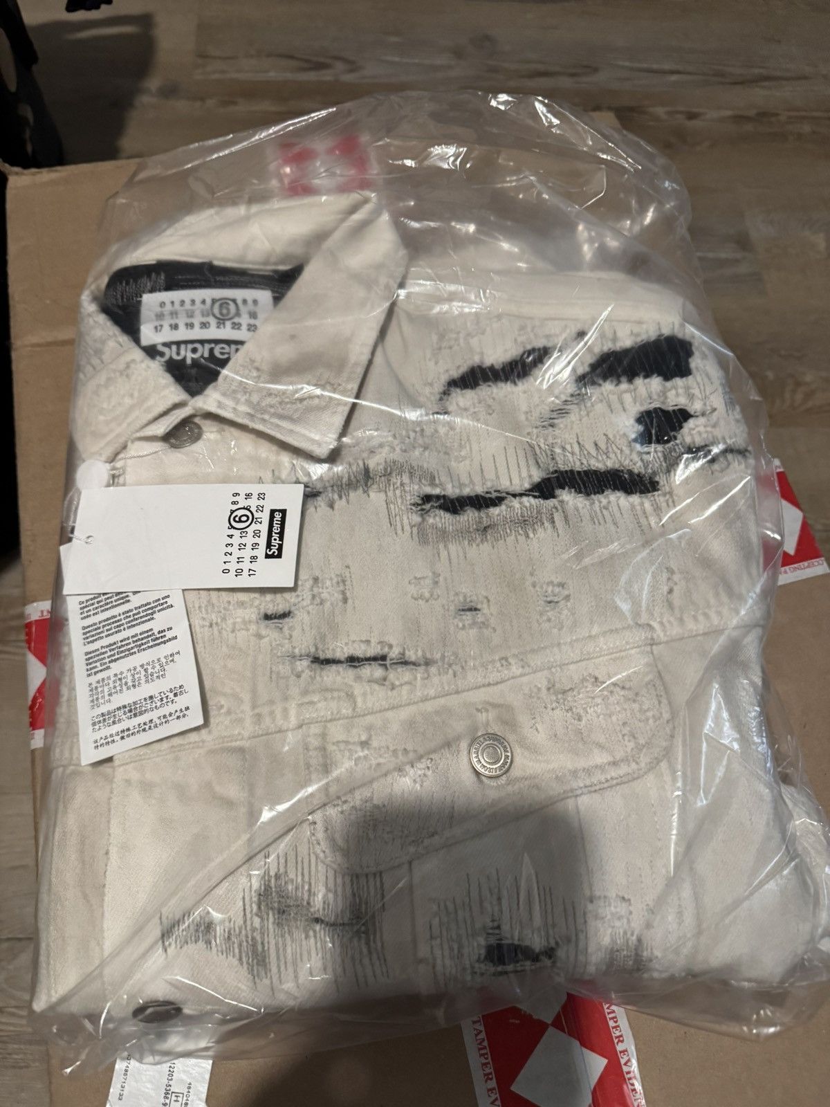 Maison Margiela × Supreme Supreme MM6 Maison Margiela Distressed Selvedge Denim Jacket Size US L / EU 52-54 / 3 - 2 Thumbnail