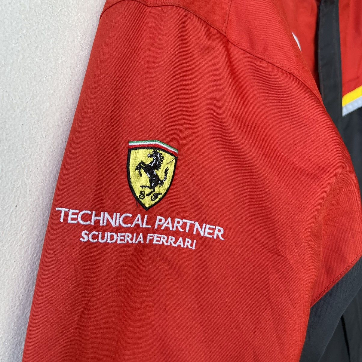 Ferrari Ferrari F1 Shell Technical Partner Jcket Official Staff Team Size US L / EU 52-54 / 3 - 7 Thumbnail
