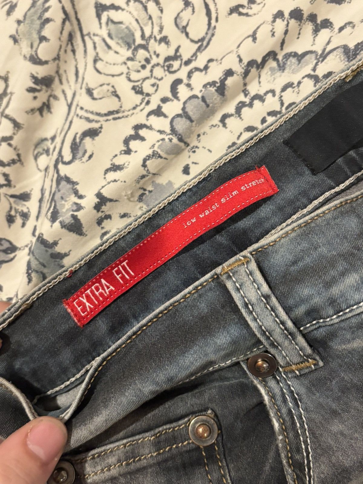 Just Cavalli Just Cavalli Skinny Low Rise Grey Wash Denim Jeans 30 x 32 Size US 30 / EU 46 - 4 Thumbnail