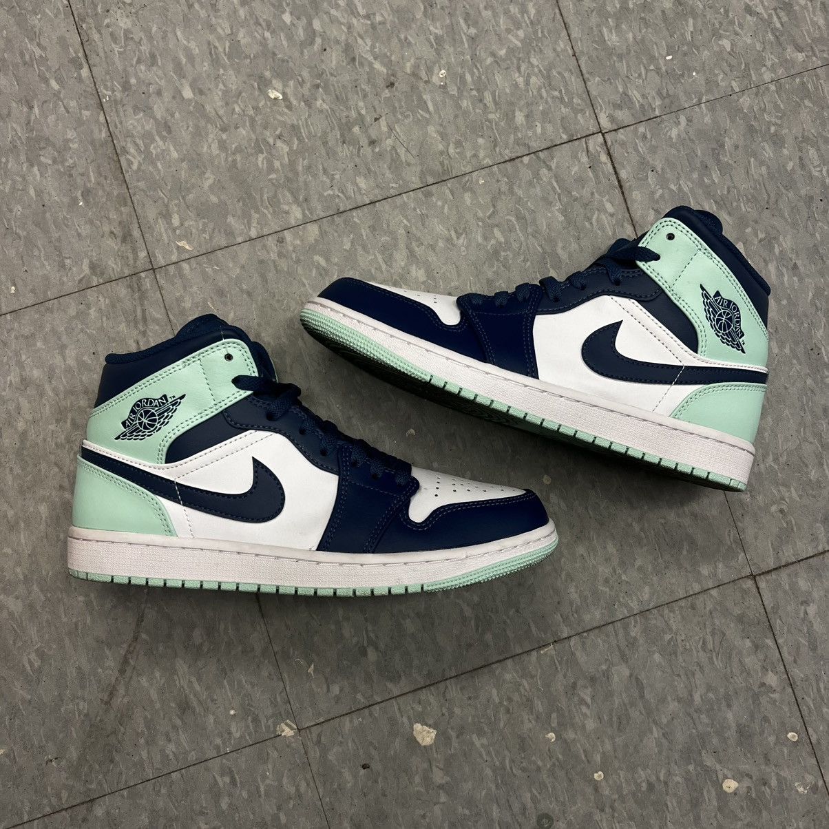 Jordan Mid SE “Blue Mint”