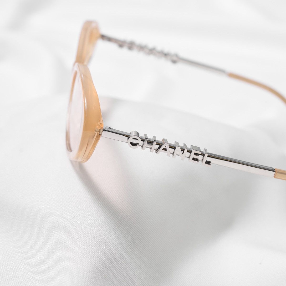 Chanel CHANEL 0CH5565 1831S7 SUNGLASSES Size ONE SIZE - 3 Thumbnail