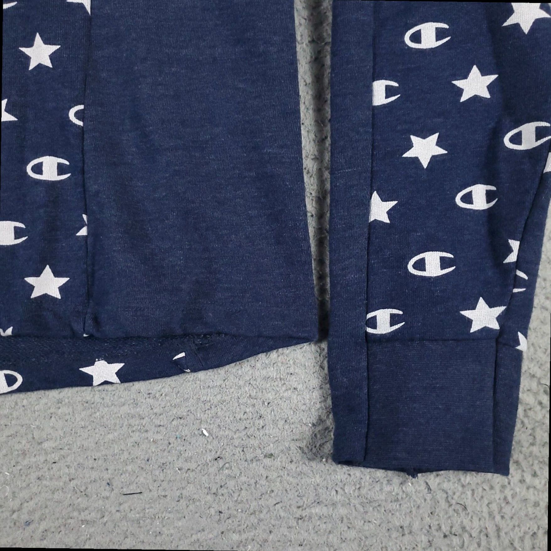Champion Champion Ladies Pullover Sweater Womens Large Blue Size L / US 10 / IT 46 - 4 Thumbnail