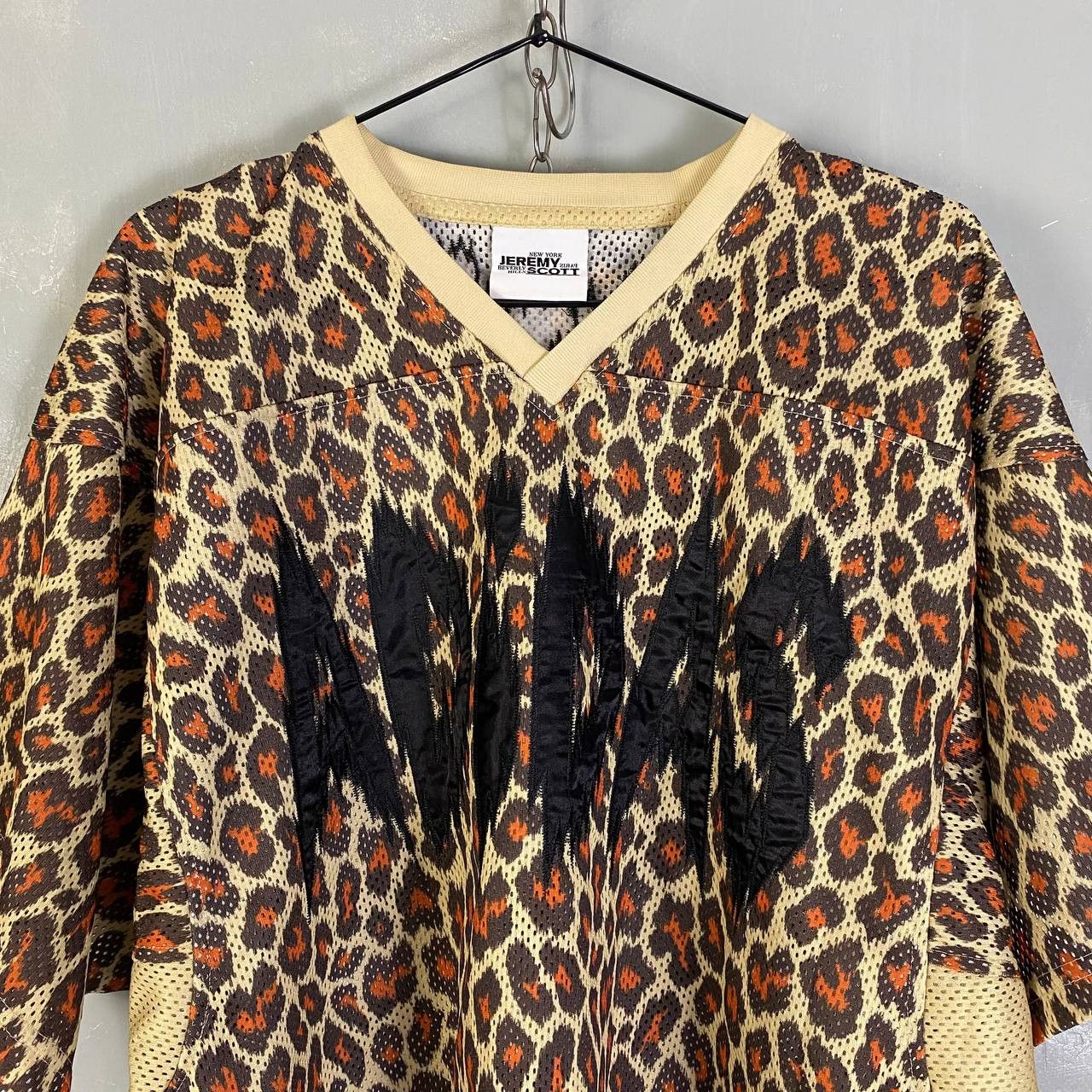 Adidas × Jeremy Scott Adidas Jeremy Scott SS12 Leopard Jersey Size L / US 10 / IT 46 - 2 Thumbnail