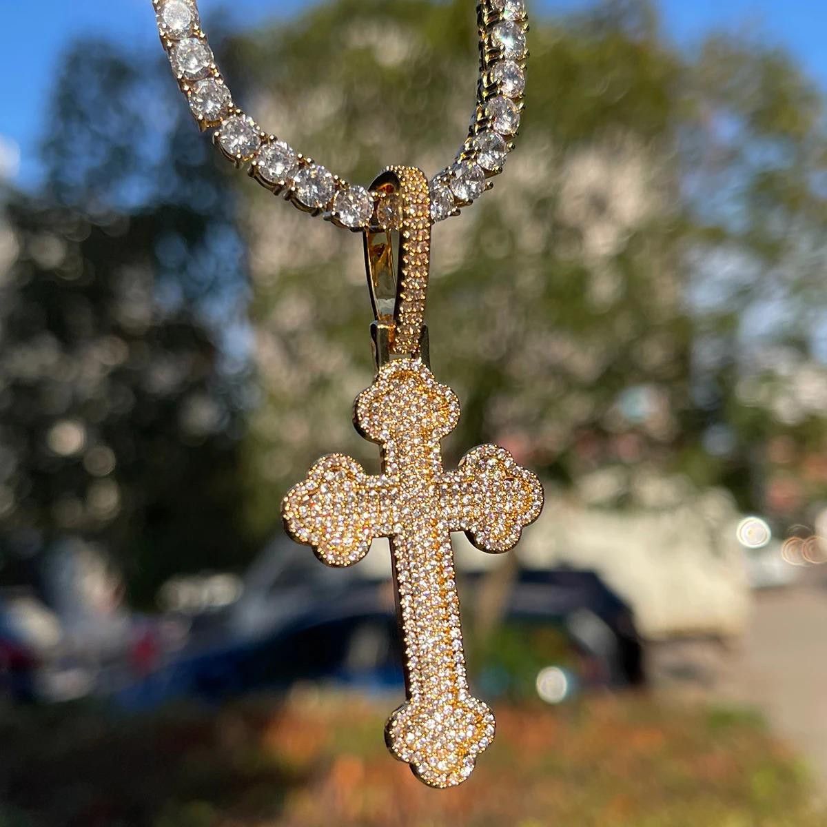 Japanese Brand Rose Gold Diamond Gothic Cross Necklace Size ONE SIZE - 5 Thumbnail
