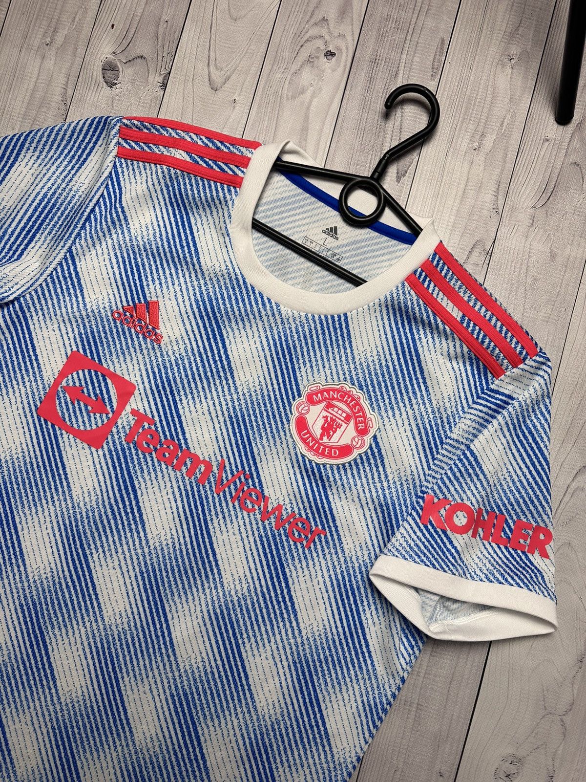 Adidas Adidas Manchester United Soccer jersey size L 7 Cavani Size US L / EU 52-54 / 3 - 3 Thumbnail