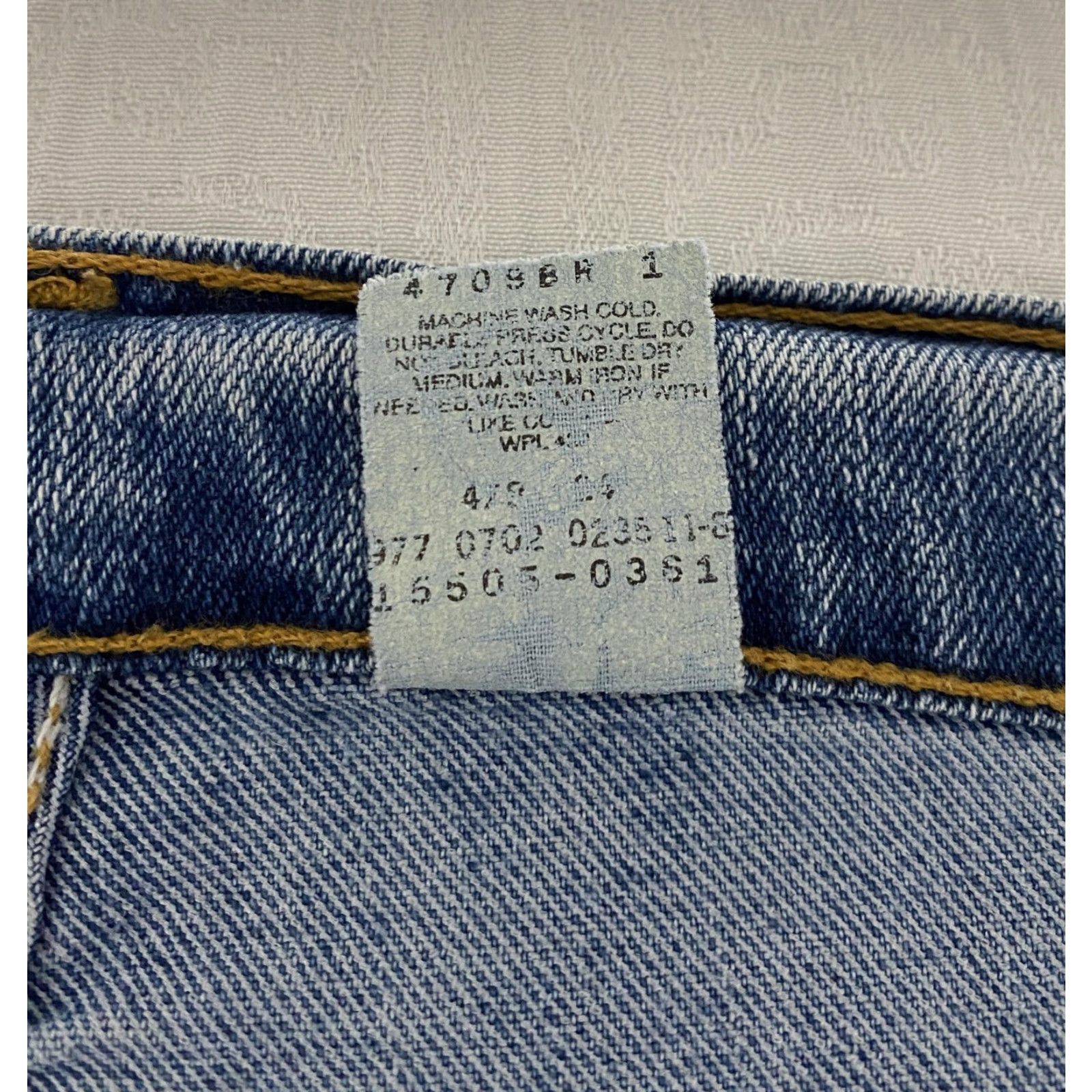 Levi's Levis 505 Jeans Womens 16 Mis Blue Denim Lower Rise Straight Leg Medium Wash Size 38" / US 16 / IT 52 - 6 Thumbnail