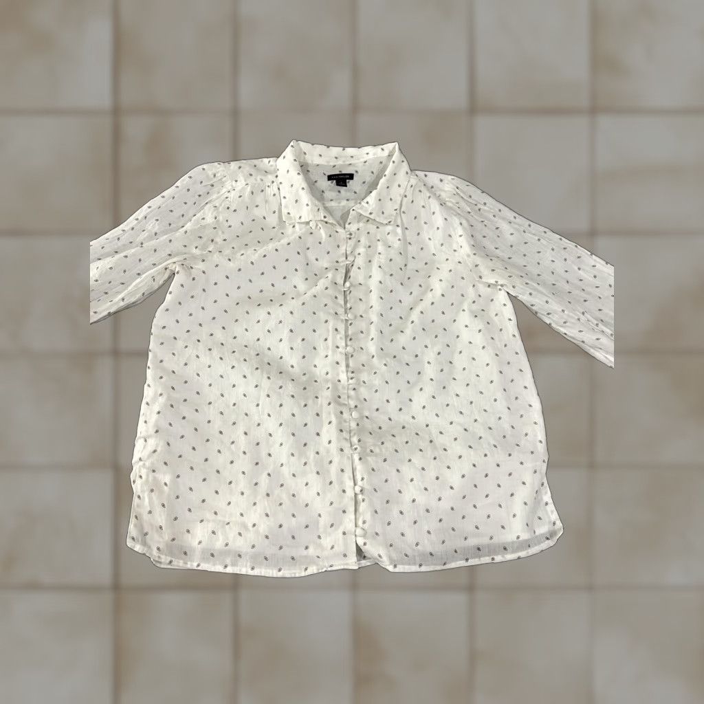 Ann Taylor Ann Taylor White Women's Long Sleeve Button-Up Shirt with Paisley Print User: Ann Taylor White Women's Long Sleeve Button-Up Shirt with Paisley Print Size S / US 4 / IT 40 - 1 Thumbnail