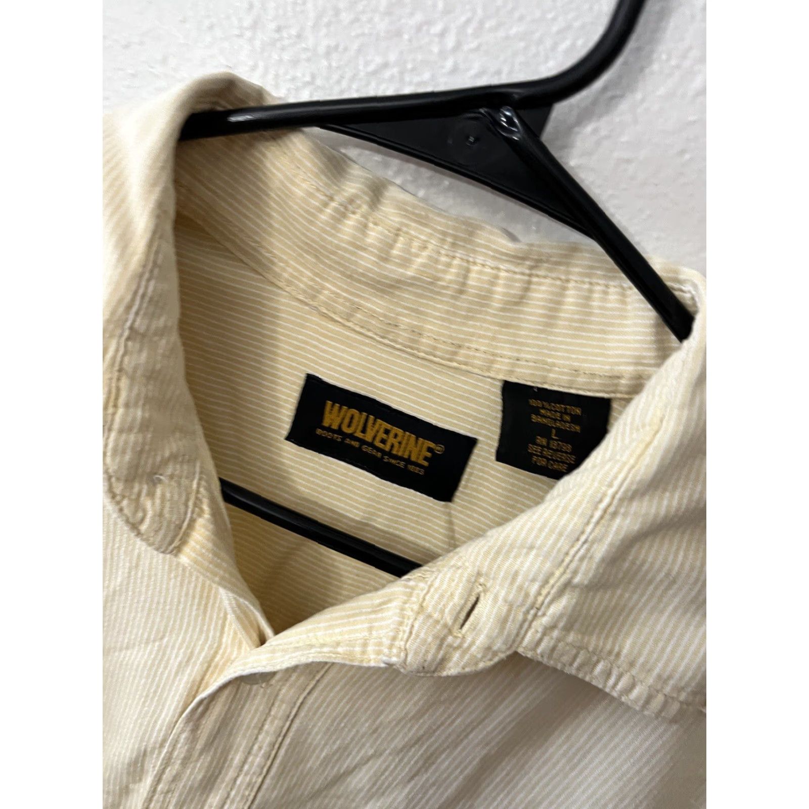 Vintage Wolverine Shirt Button-Up Short Sleeve Size L Yellow Striped Mens Size US L / EU 52-54 / 3 - 2 Thumbnail
