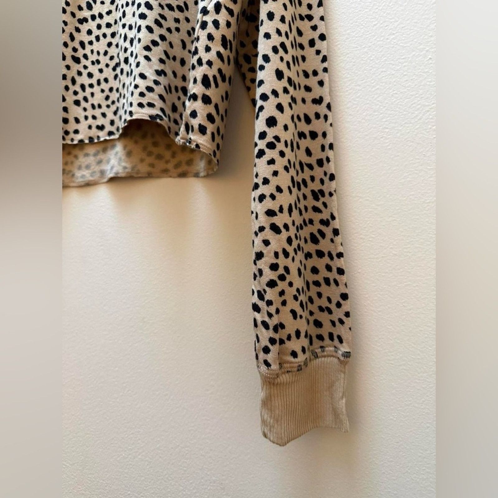 Forever 21 Forever 21 Cheetah Print Crop Top Size Small Size S / US 4 / IT 40 - 5 Thumbnail