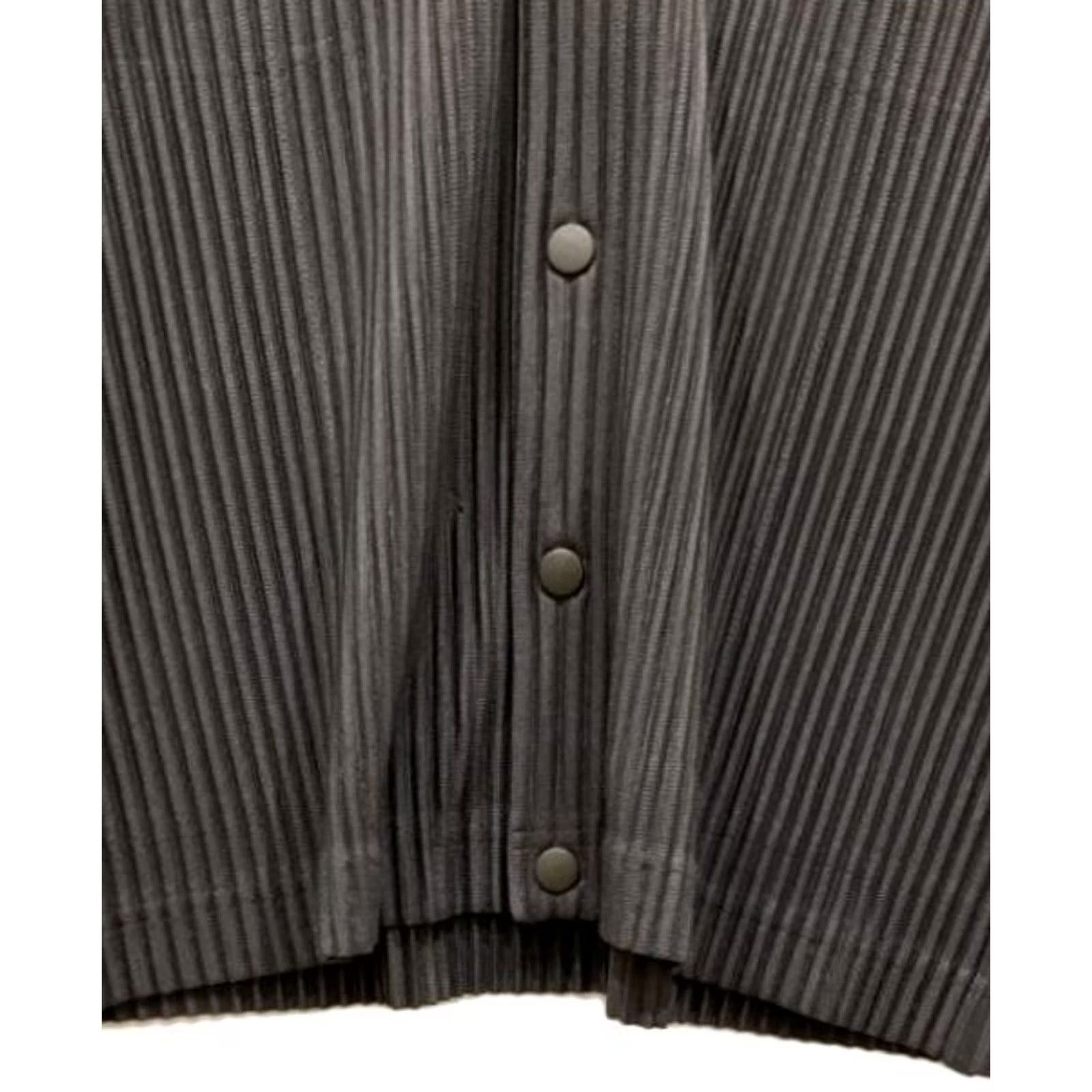 Issey Miyake ISSEY MIYAKE MEN CARDIGAN GRAY POLYESTER SIZE M USED HOMME PLISSE Size US M / EU 48-50 / 2 - 4 Thumbnail