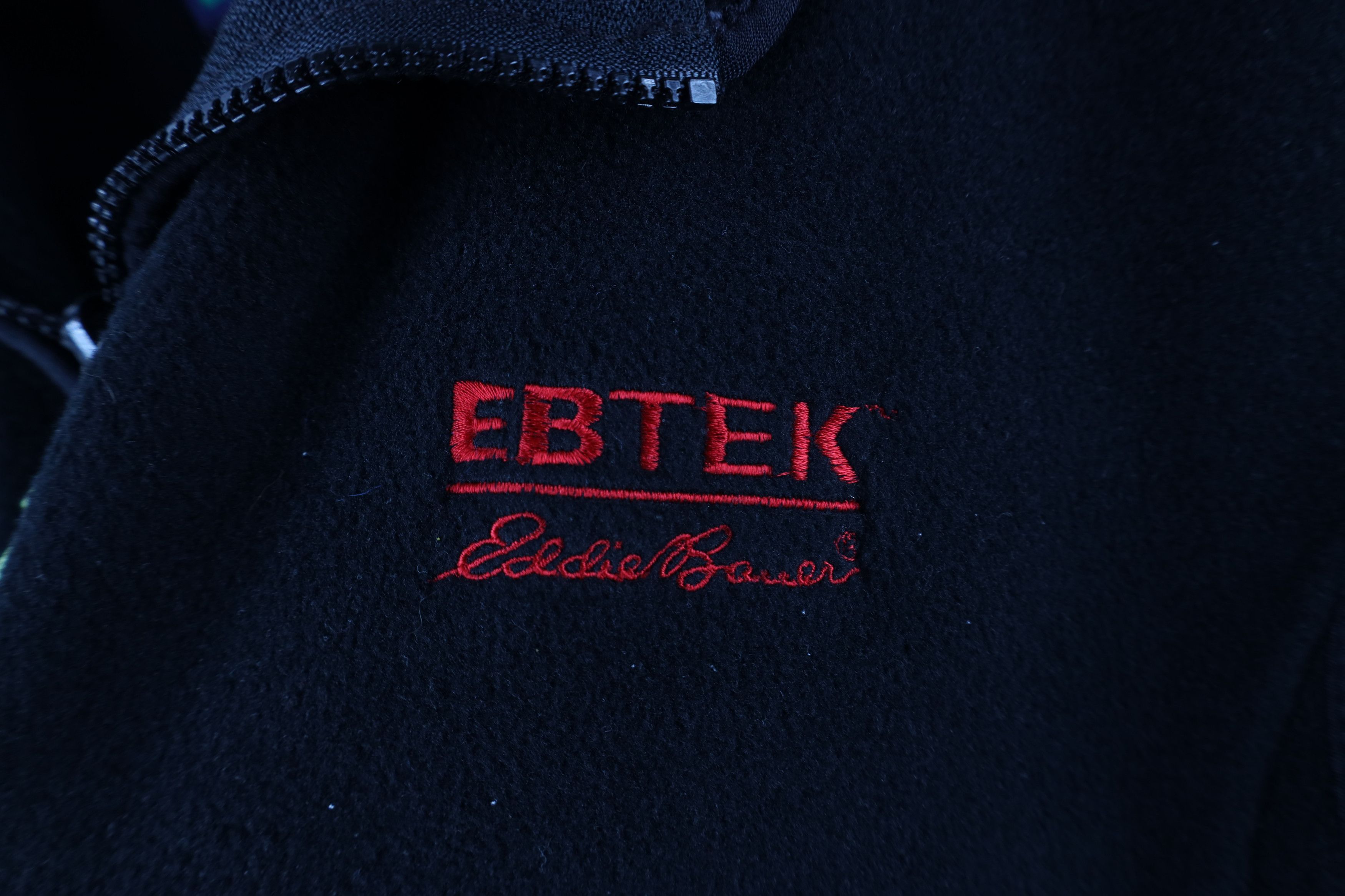 Eddie Bauer × Vintage Vintage 90s Eddie Bauer EbTek Fleece Vest Jacket Black USA Size US XL / EU 56 / 4 - 4 Thumbnail