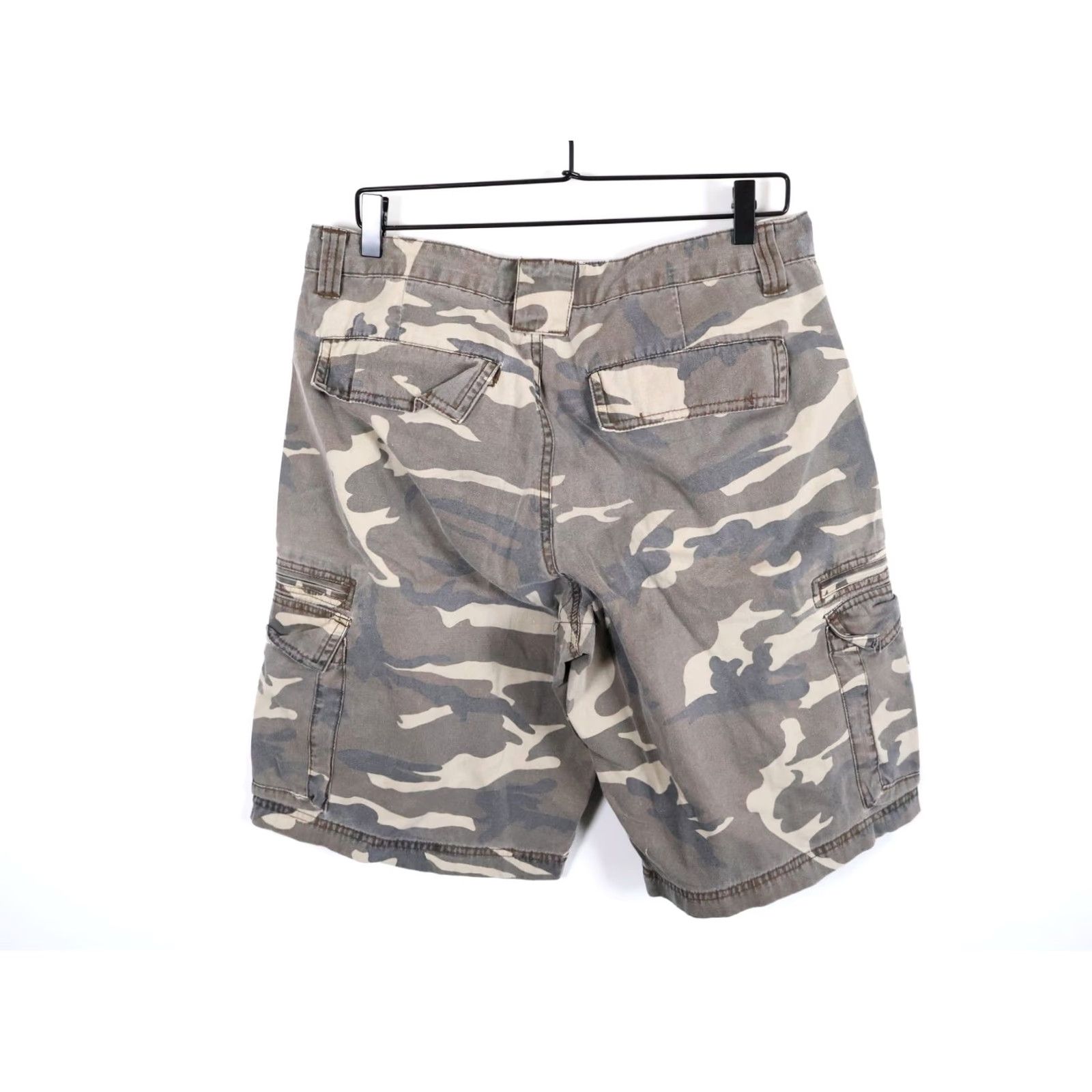 Lee Lee Dungaree Cargo Shorts Men 32 Green Camouflage VTG Y2K 90s Outdoor Punk Pocket Cargo Bibless Classic Denim-ish Cotton Shorts Size US 33 - 2 Thumbnail