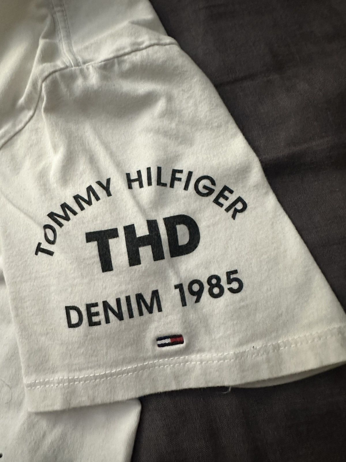 Tommy Hilfiger Tommy Hilfiger T-Shirt Size US M / EU 48-50 / 2 - 2 Thumbnail