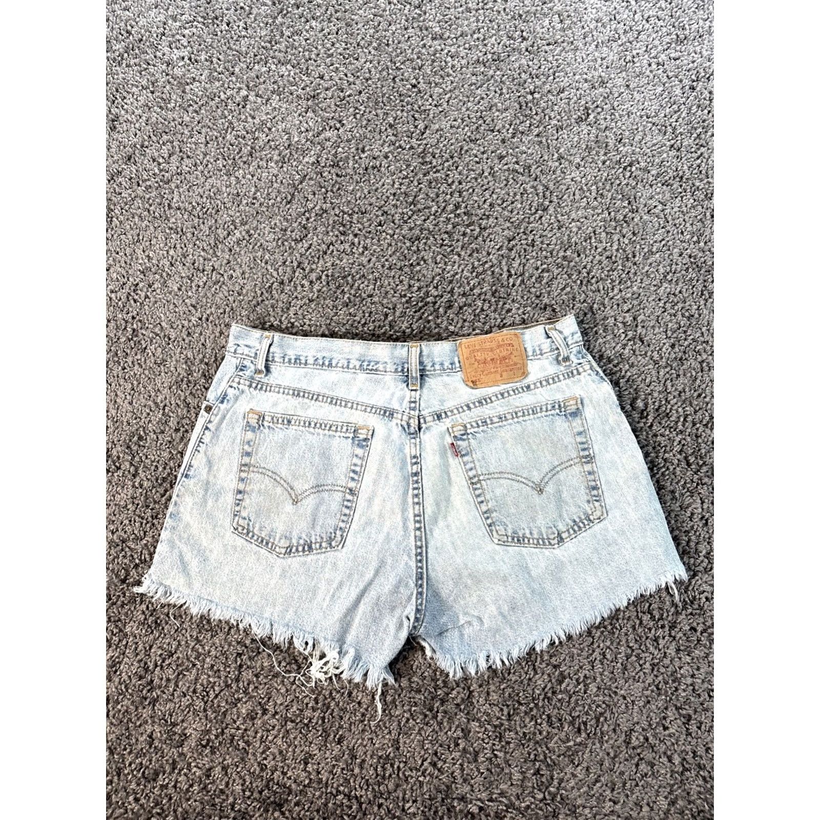 Levi's VINTAGE Levi's 555 Denim Shorts Denim Shorts Women 34 Light Wash High Rise 90s Blue Defining Details Pockets Frayed Summer Casual Womens Size 24" / US 00 / IT 34 - 6 Thumbnail