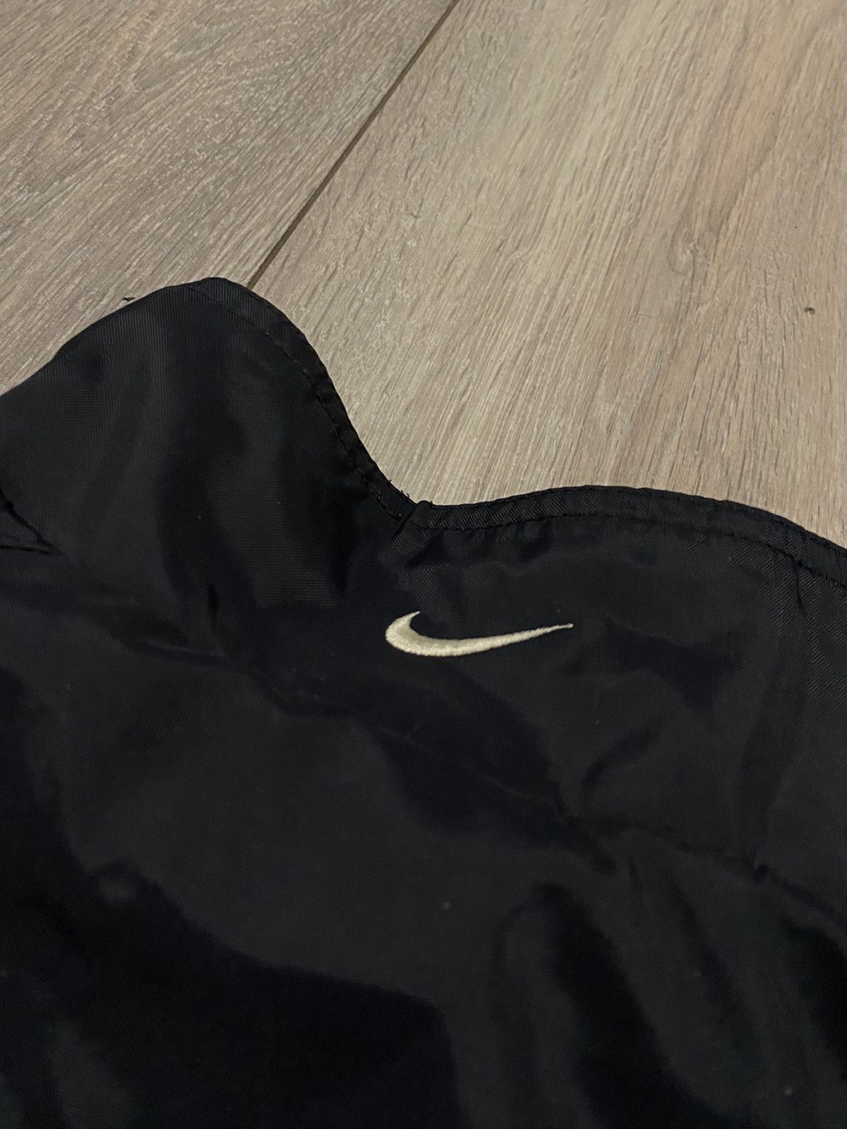 Nike Vintage Nike Nylon Windbreaker Jacket Zip Up Black Y2K Size US XL / EU 56 / 4 - 8 Thumbnail