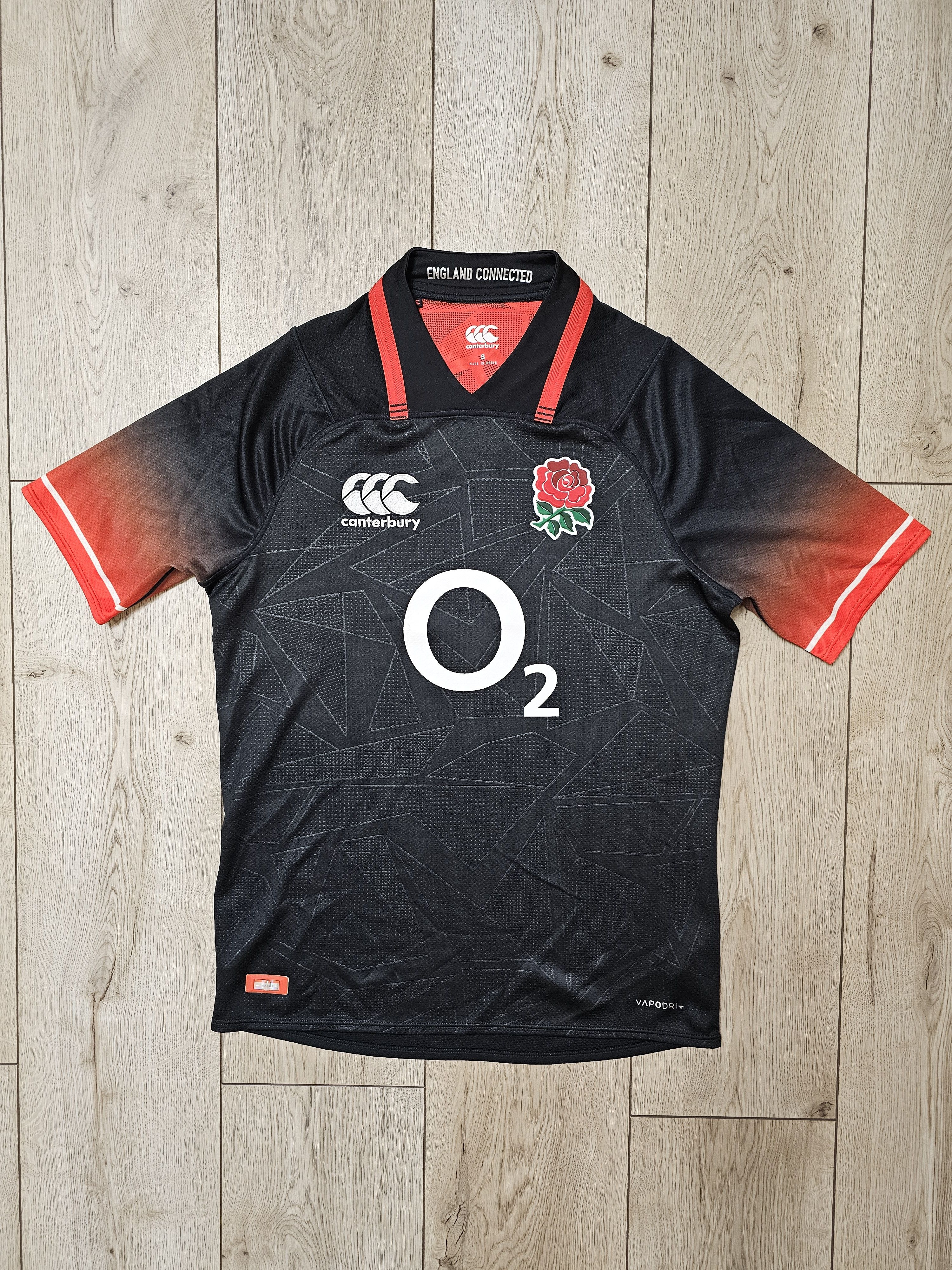 Canterbury of New Zealand ENGLAND RUGBY SHIRT 2017 RUGBY JERSEY RARE BLACK JERSEY Size US S / EU 44-46 / 1 - 1 Thumbnail
