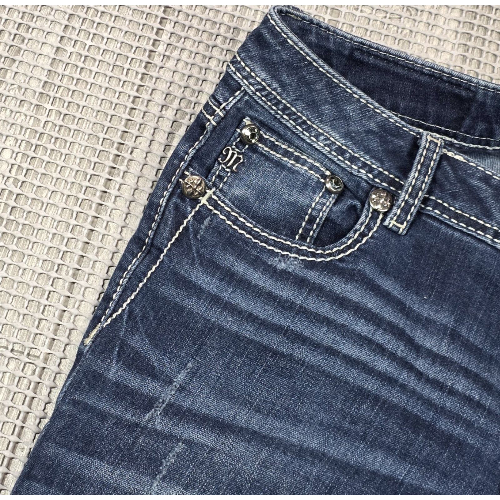 Miss Me Miss Me Boot Cut Jeans 28 Women Dark Denim 30 Inseam 32x30 Flap Pocket Distressed Vintage 28 Women Brand Miss Me Easy Rock Size 28" / US 6 / IT 42 - 6 Thumbnail