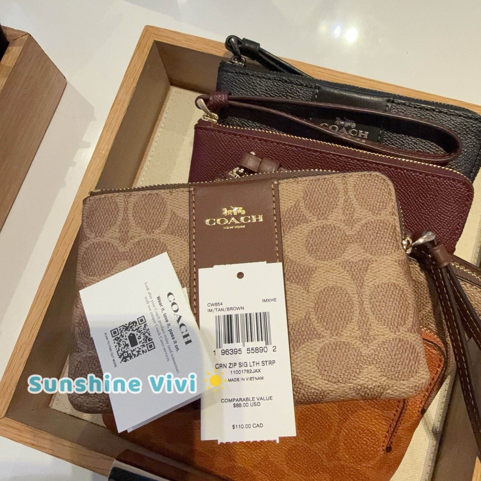 Coach NWT Coach Corner Zip Wristlet Stripe CW854 Gold/Tan/Brown Size ONE SIZE - 4 Thumbnail