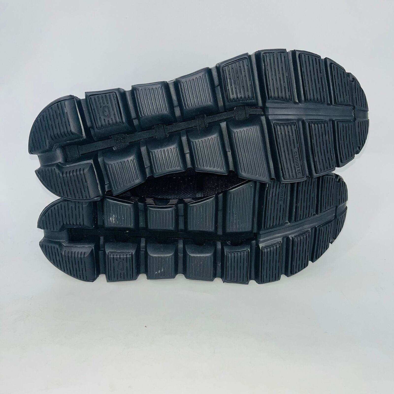On CLOUD 5 MENS BLACK STURDY LIGHTWEIGHT RUNNING SHOE SIZE 10D Size US 10 / EU 43 - 5 Thumbnail