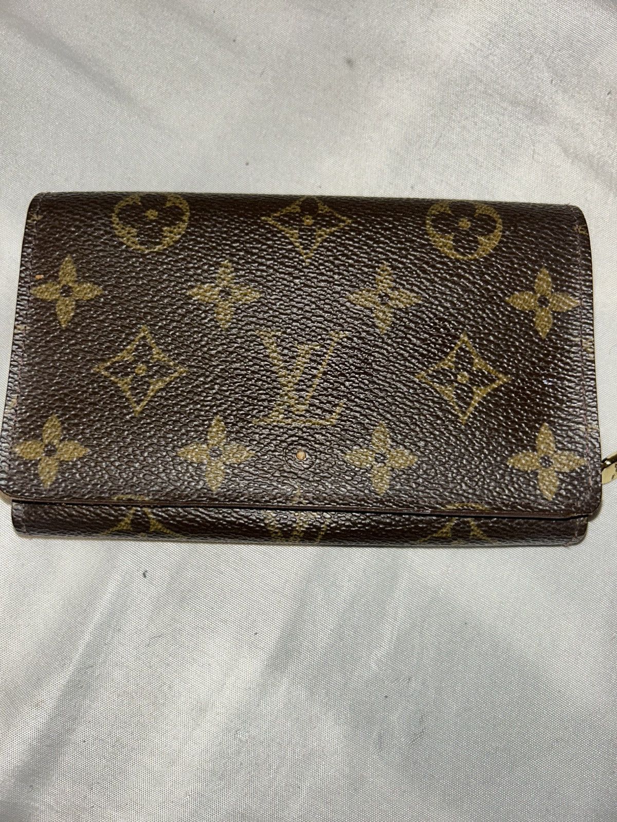Louis Vuitton Louis Vuitton Size ONE SIZE - 8 Thumbnail