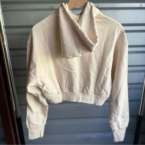 Reebok NWT REEBOK CROPPED CREAM HOODIE SZ MEDIUM M Size M / US 6-8 / IT 42-44 - 7 Thumbnail