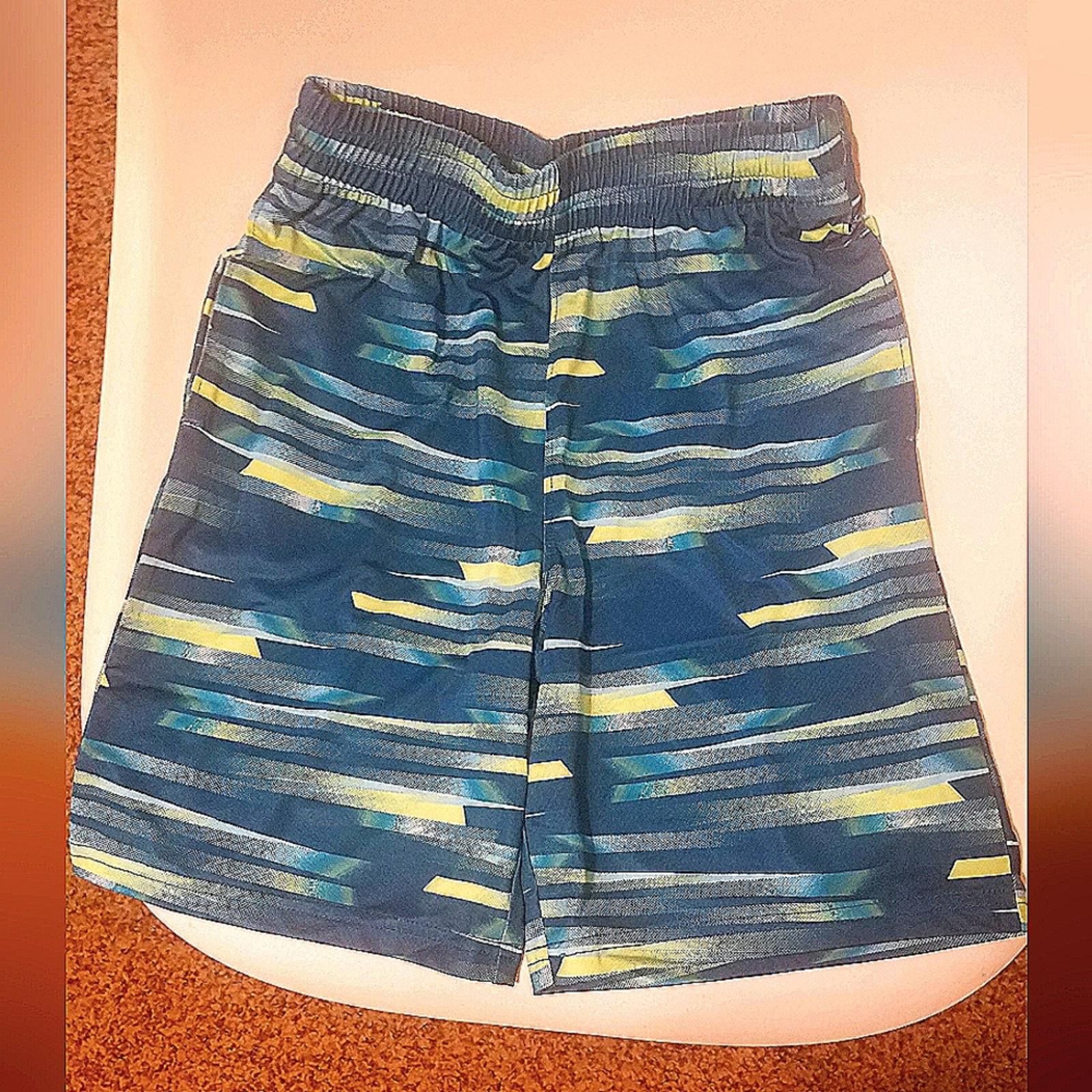 Lands' End NWOT Lands End Boys Sport Shorts Size Medium 8 Size US 26 / EU 42 - 1 Thumbnail