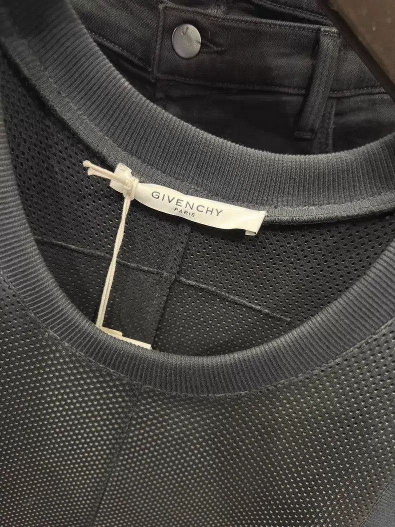 Givenchy Givenchy T-shirt Size US S / EU 44-46 / 1 - 4 Thumbnail
