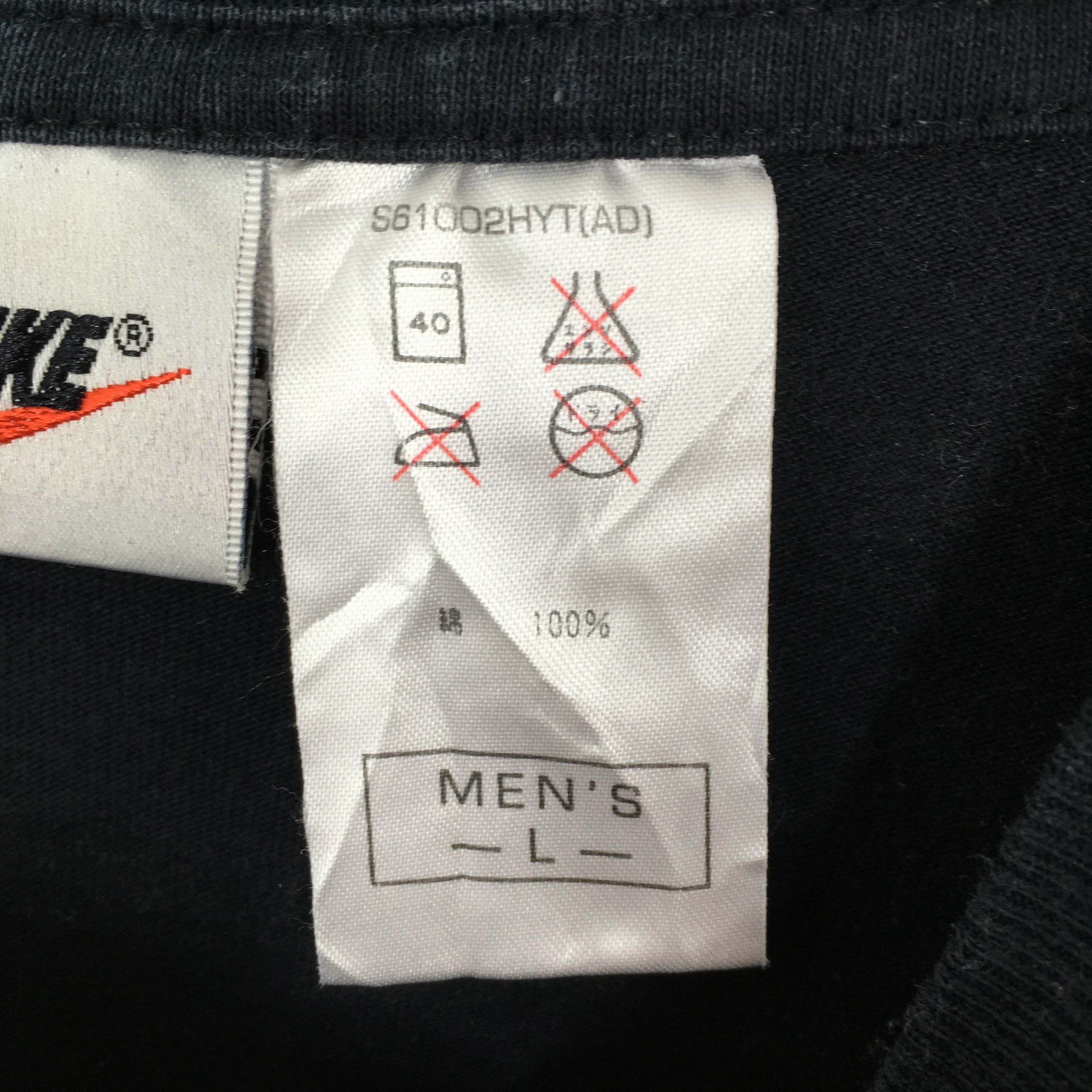 Nike Vintage 90's Nike Swoosh Tshirt Large Size US L / EU 52-54 / 3 - 6 Thumbnail