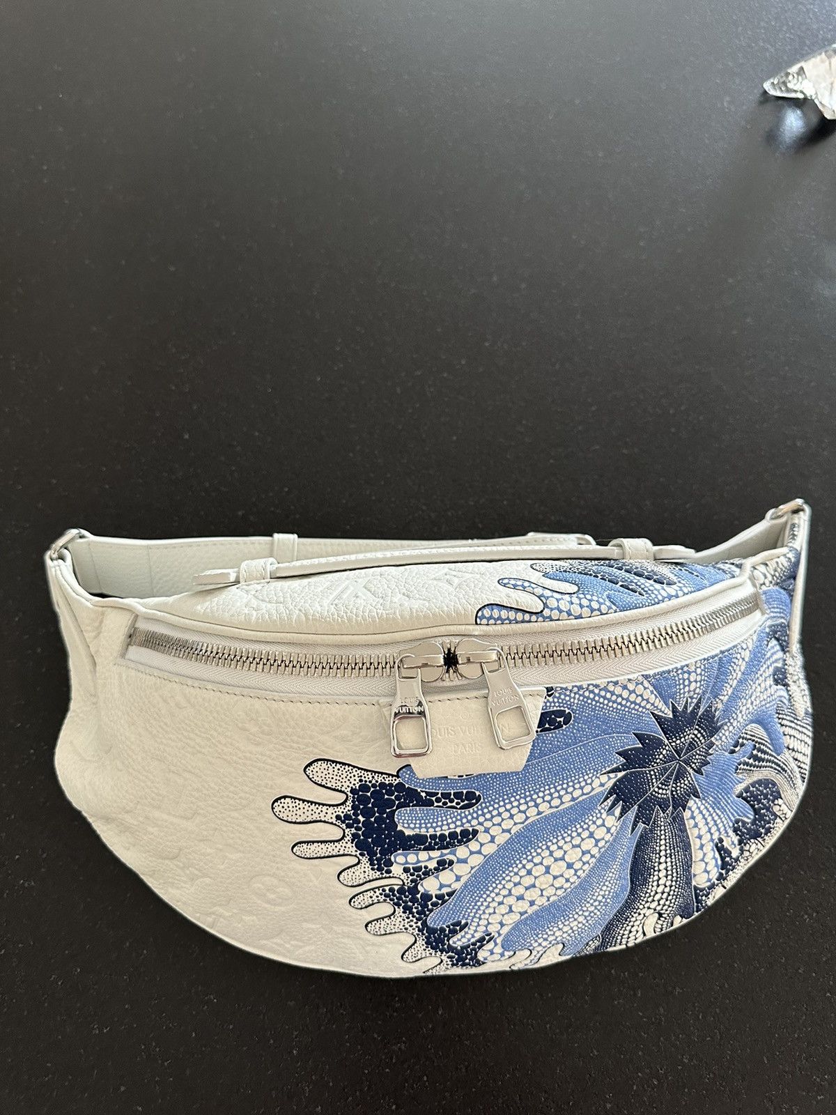 Louis Vuitton Louis Vuitton LVxYK Bumbag Kusama Size ONE SIZE - 1 Thumbnail