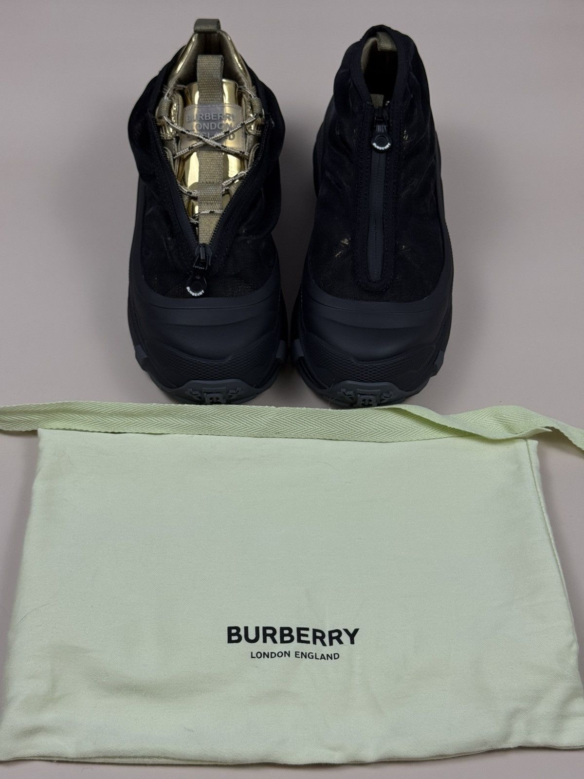 Burberry Burberry Arthur Black Mesh Gold GOAT Exclusive Sneaker $950 Size US 7 / EU 40 - 2 Thumbnail