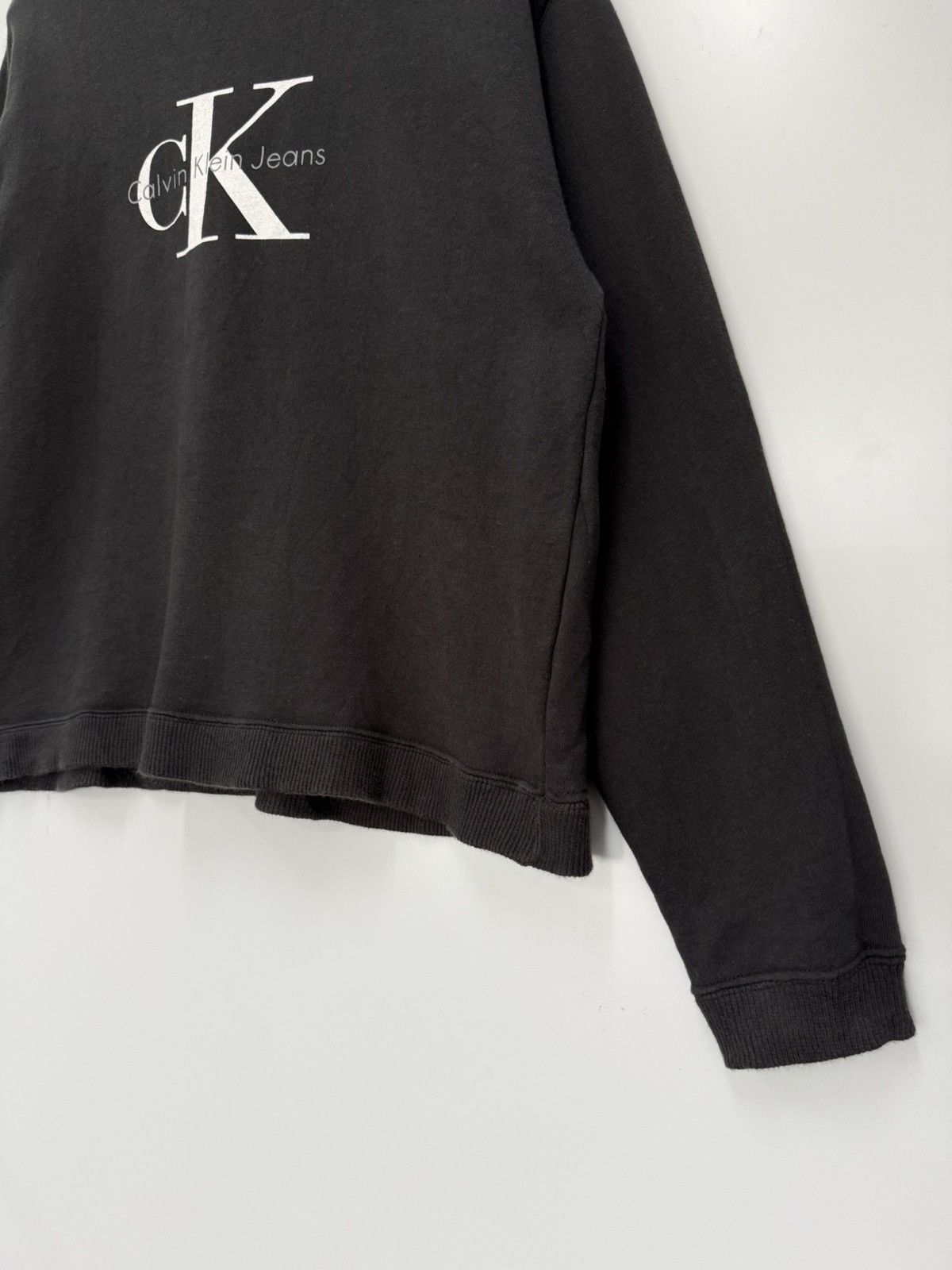 Calvin Klein × Vintage 🔥 Vintage Calvin Klein Made In USA Croped Sweatshirt - M Size M / US 6-8 / IT 42-44 - 2 Thumbnail
