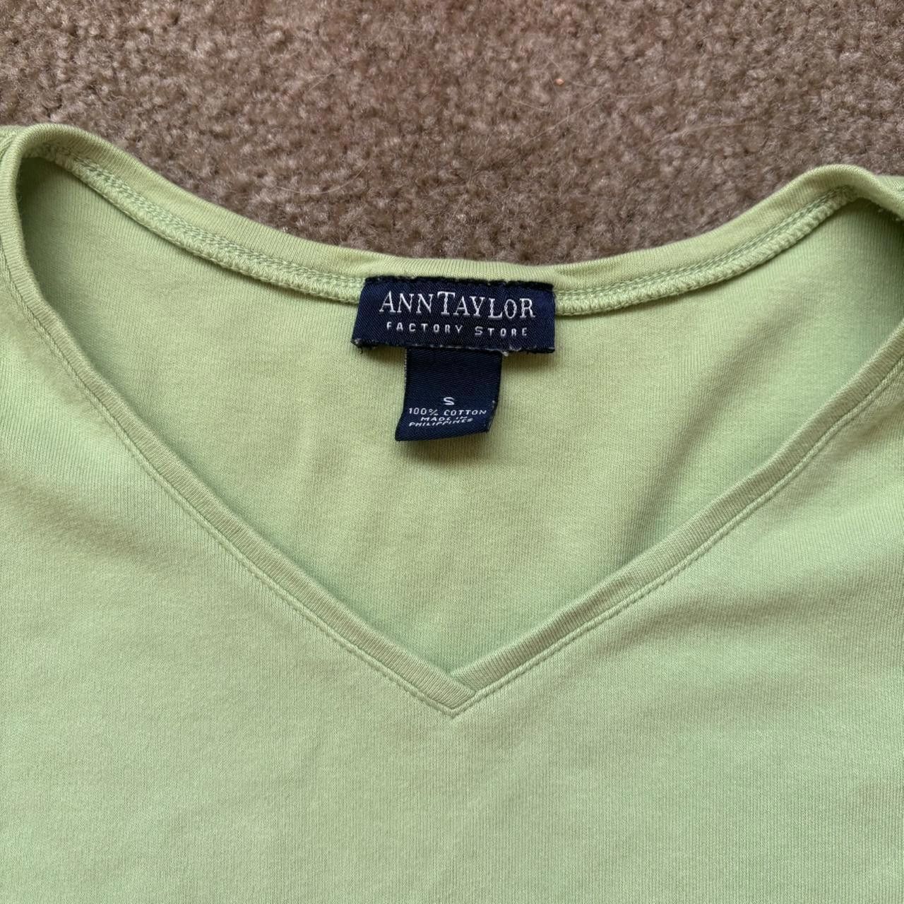 Ann Taylor Ann Taylor Light Green V-Neck Size S / US 4 / IT 40 - 3 Thumbnail