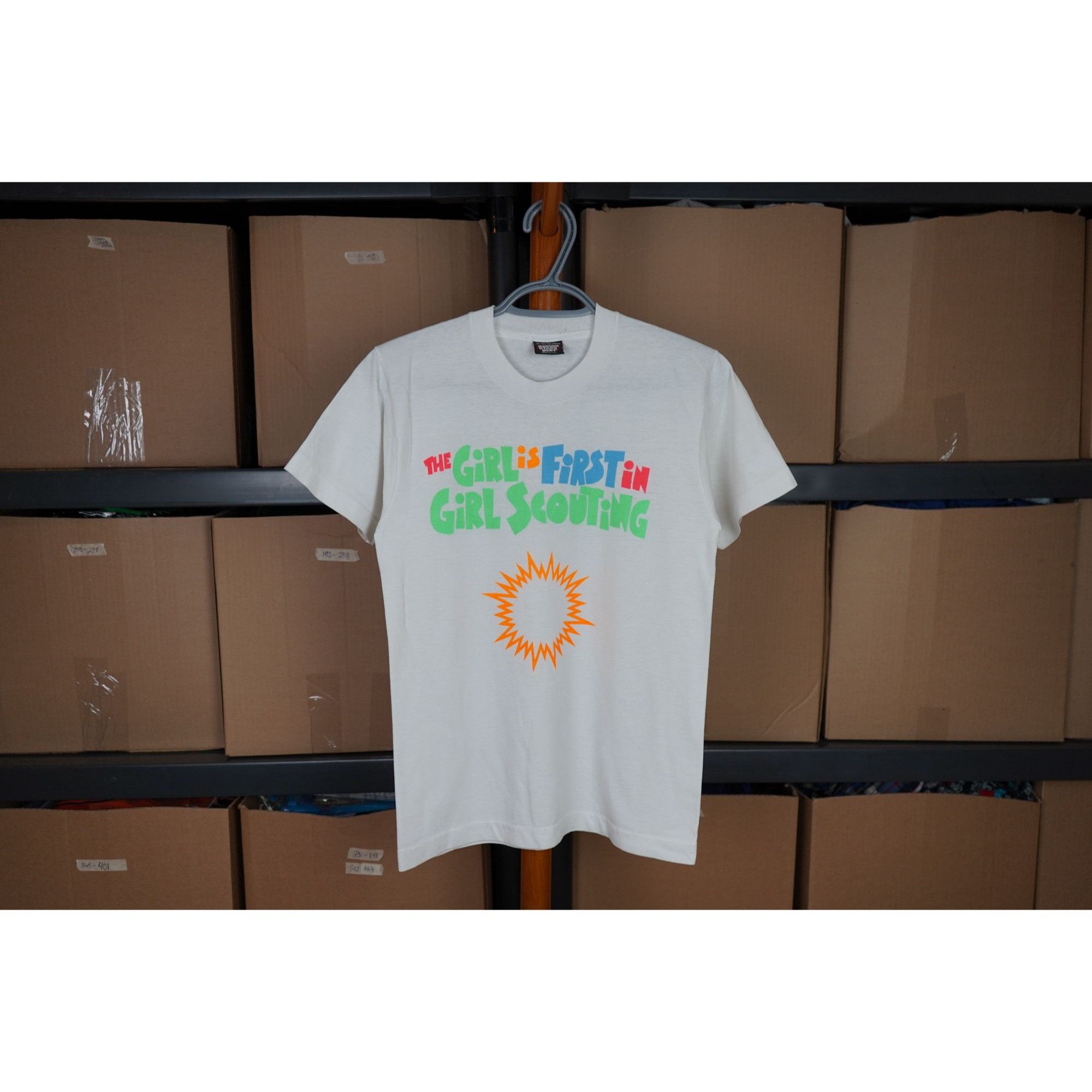 Vintage Women's Vintage Girls Scout Tshirt White S #451 Size S / US 4 / IT 40 - 1 Thumbnail