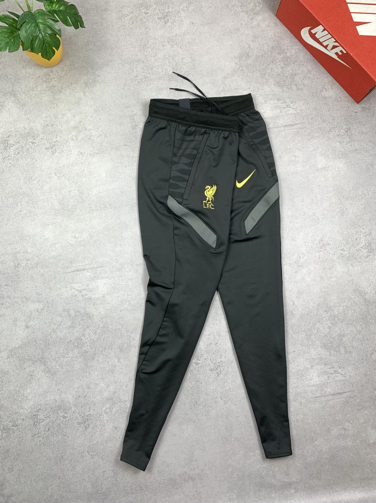 Nike Nike Liverpool FC 2021\22 Strike Training Pants Mens Size M Size US 31 - 4 Thumbnail