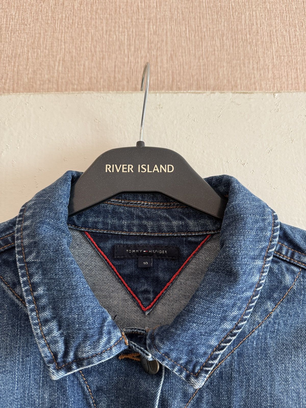 Tommy Hilfiger Vintage Tommy Hilfiger Denim Jacket Women Classic Trucker Size M / US 6-8 / IT 42-44 - 6 Thumbnail