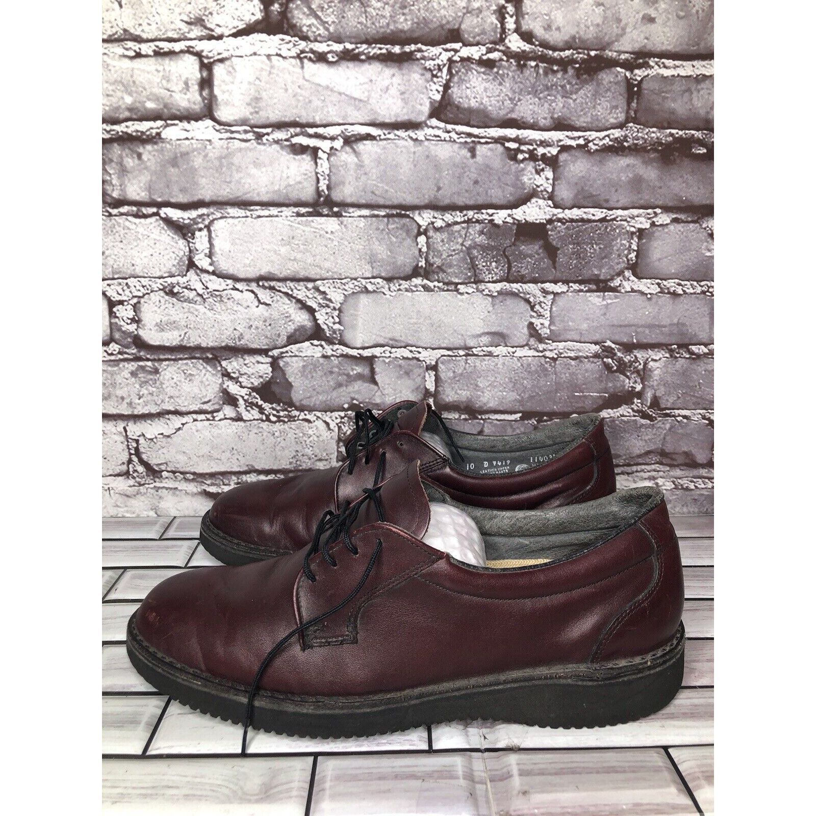 L.L. Bean L.L Bean Freeport Maine Red Leather Oxfords Lace Up Shoes Me Size US 10 / EU 43 - 1 Thumbnail