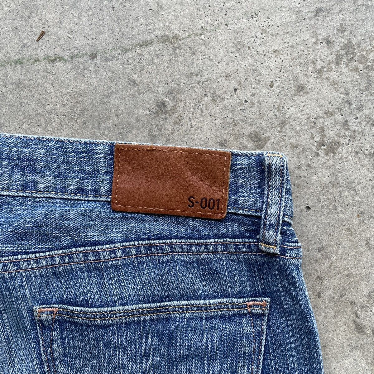 Japanese Brand W31x32.5 Vintage Japanese Brand Jeans Faded Denim Pants Size US 31 - 9 Thumbnail