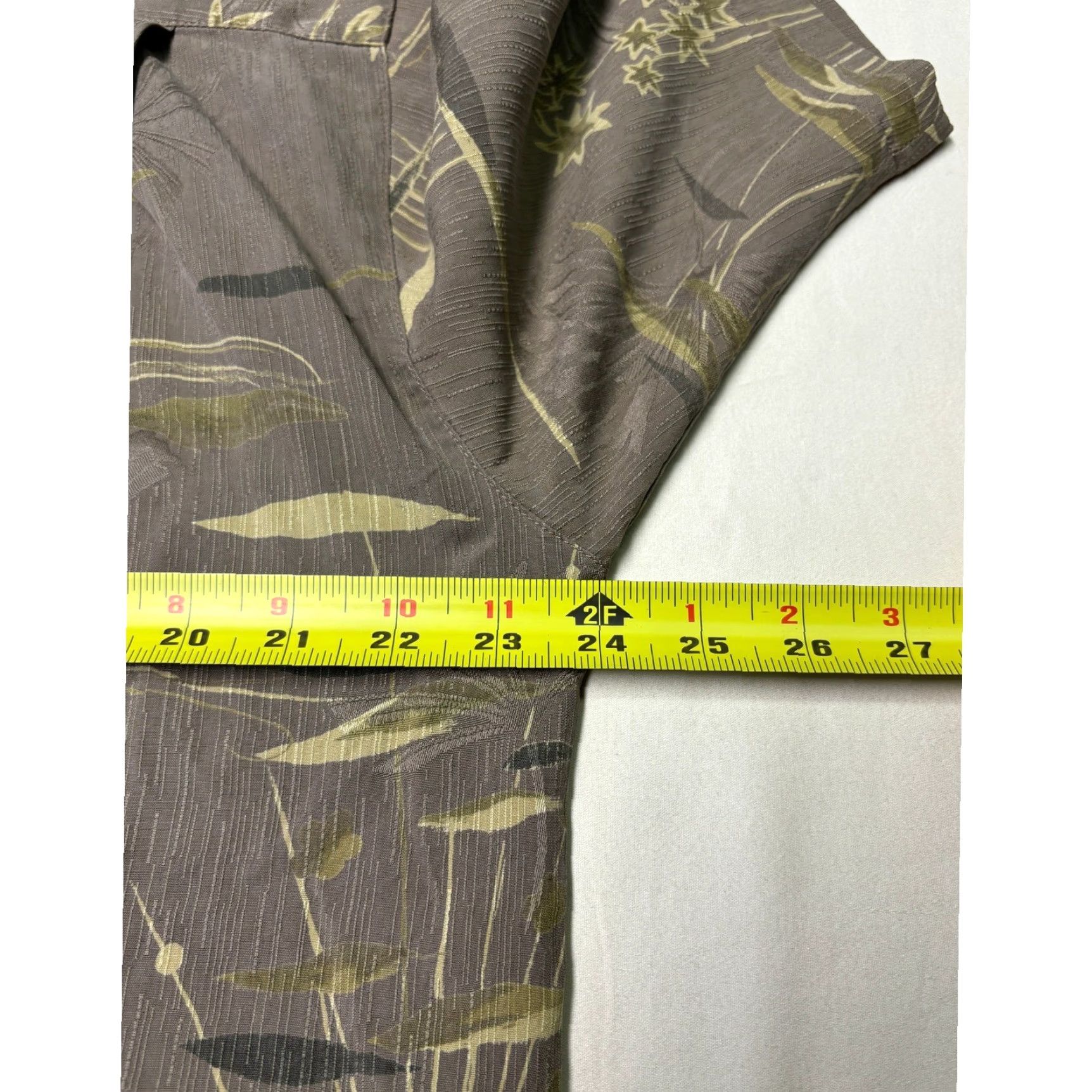 Tommy Bahama Tommy Bahama Mens Large Silk Camp Shirt Brown Tropical Bamboo Short Sleeve Casual Travel Button-Up Size US L / EU 52-54 / 3 - 7 Thumbnail